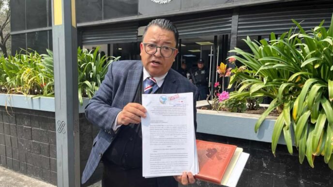 Pablo Lemus ante la FGR: denuncia en Jalisco